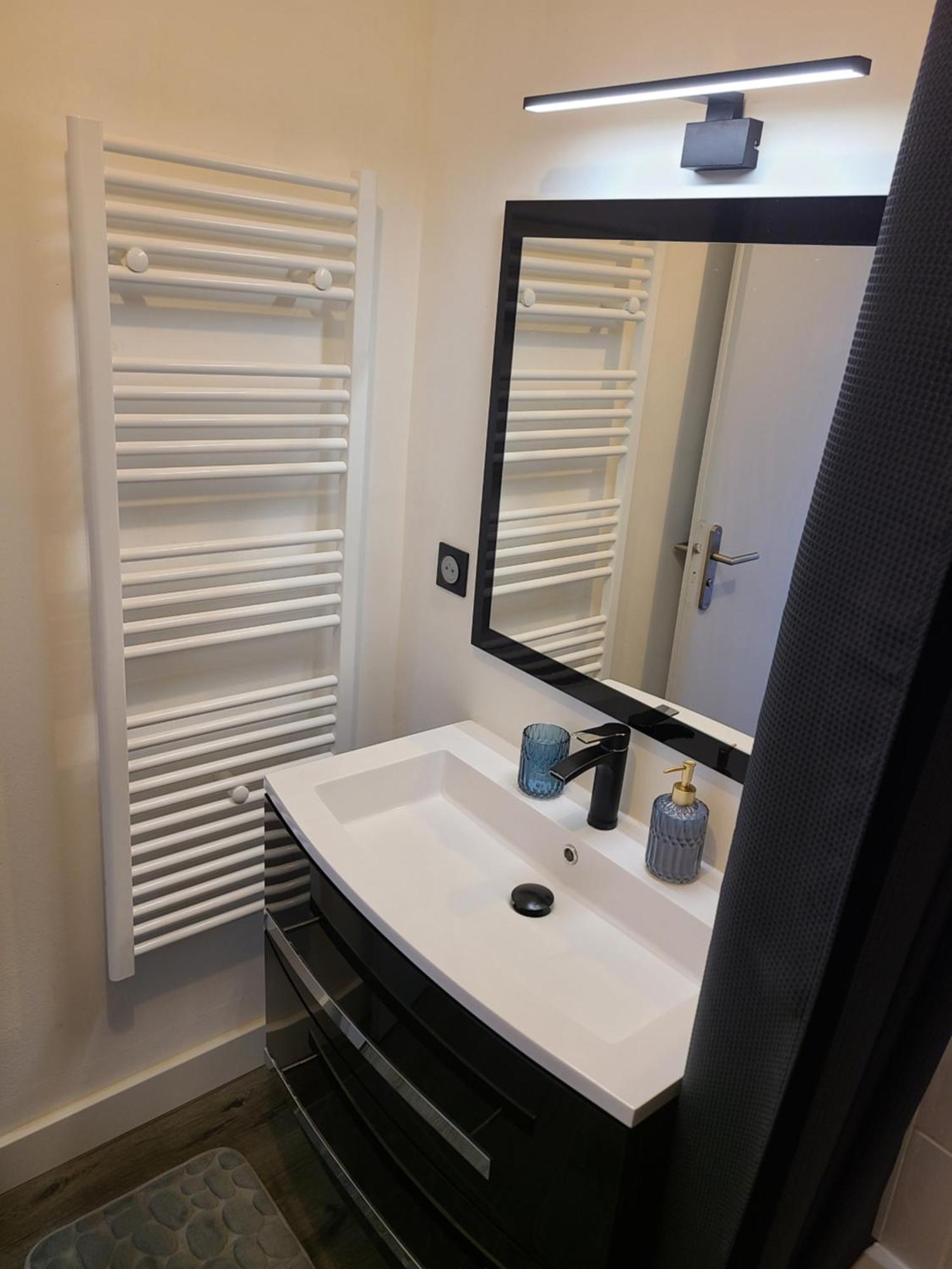 Apartmán Joli T2 Proche Gare Avec Vue Annemasse Exteriér fotografie